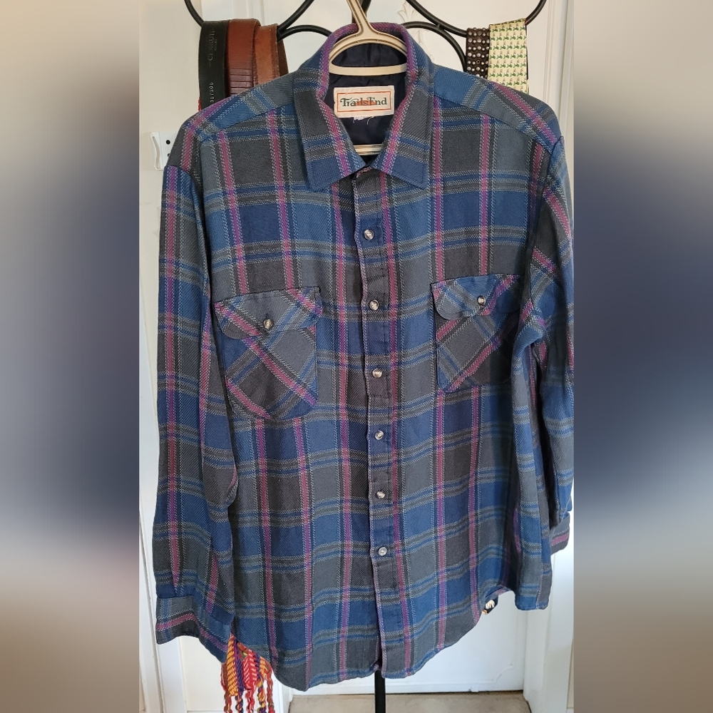 Vintage Trail's End Flannel Long Sleeve Button-Up Shirt